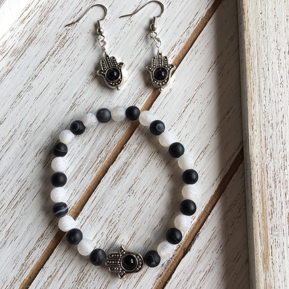 Quartz Gemstone Hamsa Bracelet - Picture 3 of 3